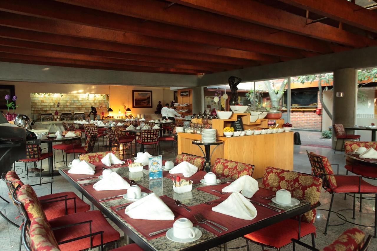 Hosteria Las Quintas Hotel Restaurante Bar Cuernavaca Bagian luar foto